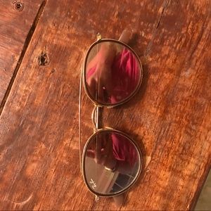 Rose gold raybans